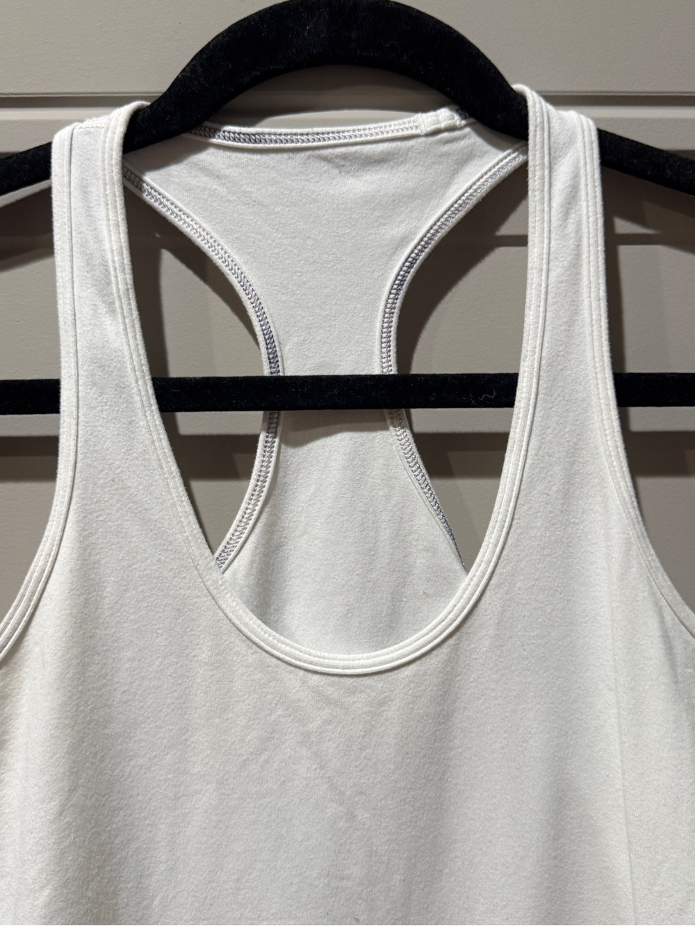 Lululemon, White, Racerback Scoop Neck Tank Top, Size: 6